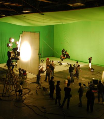 經(jīng)營(yíng)演出及經(jīng)紀(jì)業(yè)務(wù) 雙重驅(qū)動(dòng)下的文娛產(chǎn)業(yè)核心